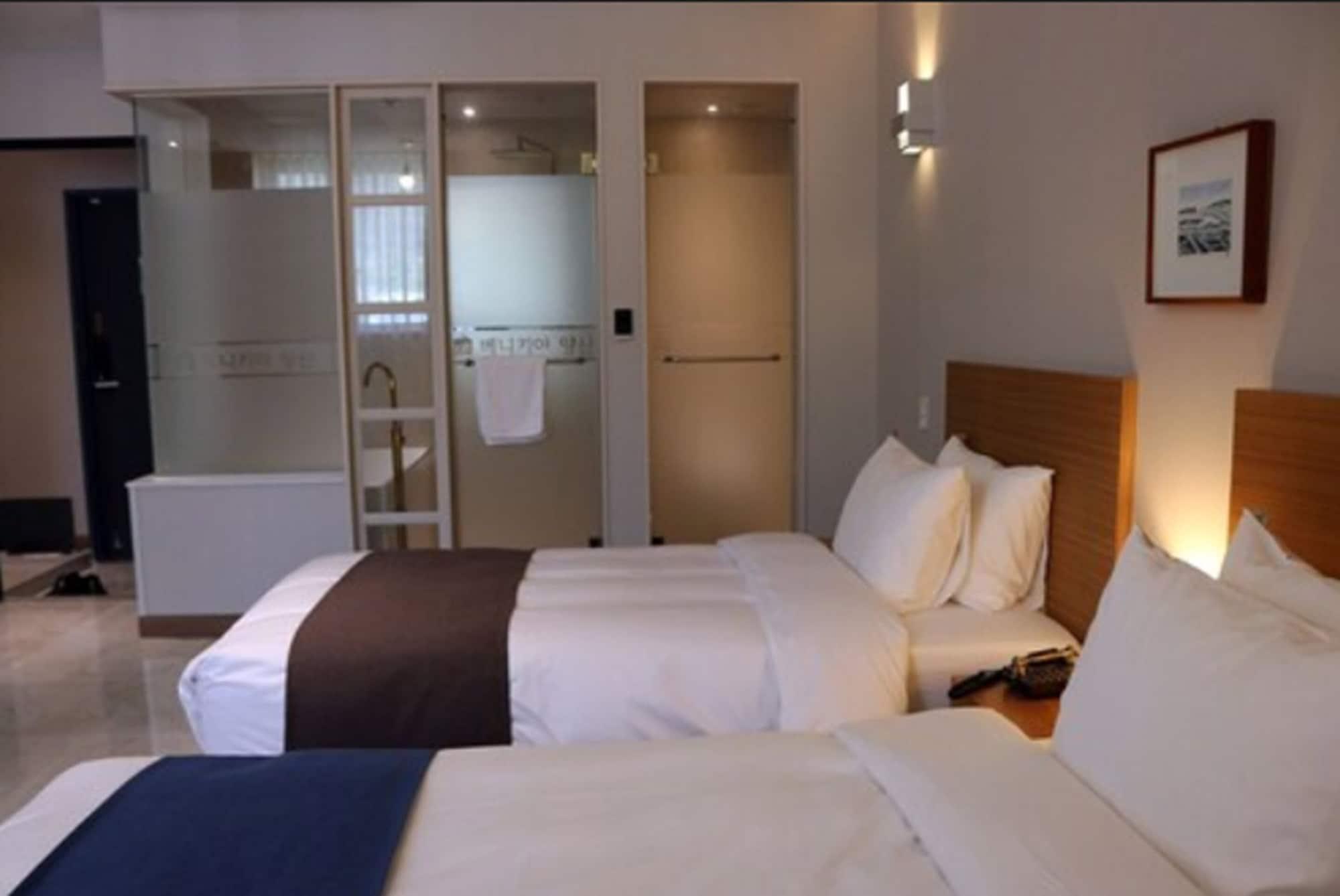 Benikea Hotel Yangsan Exterior foto