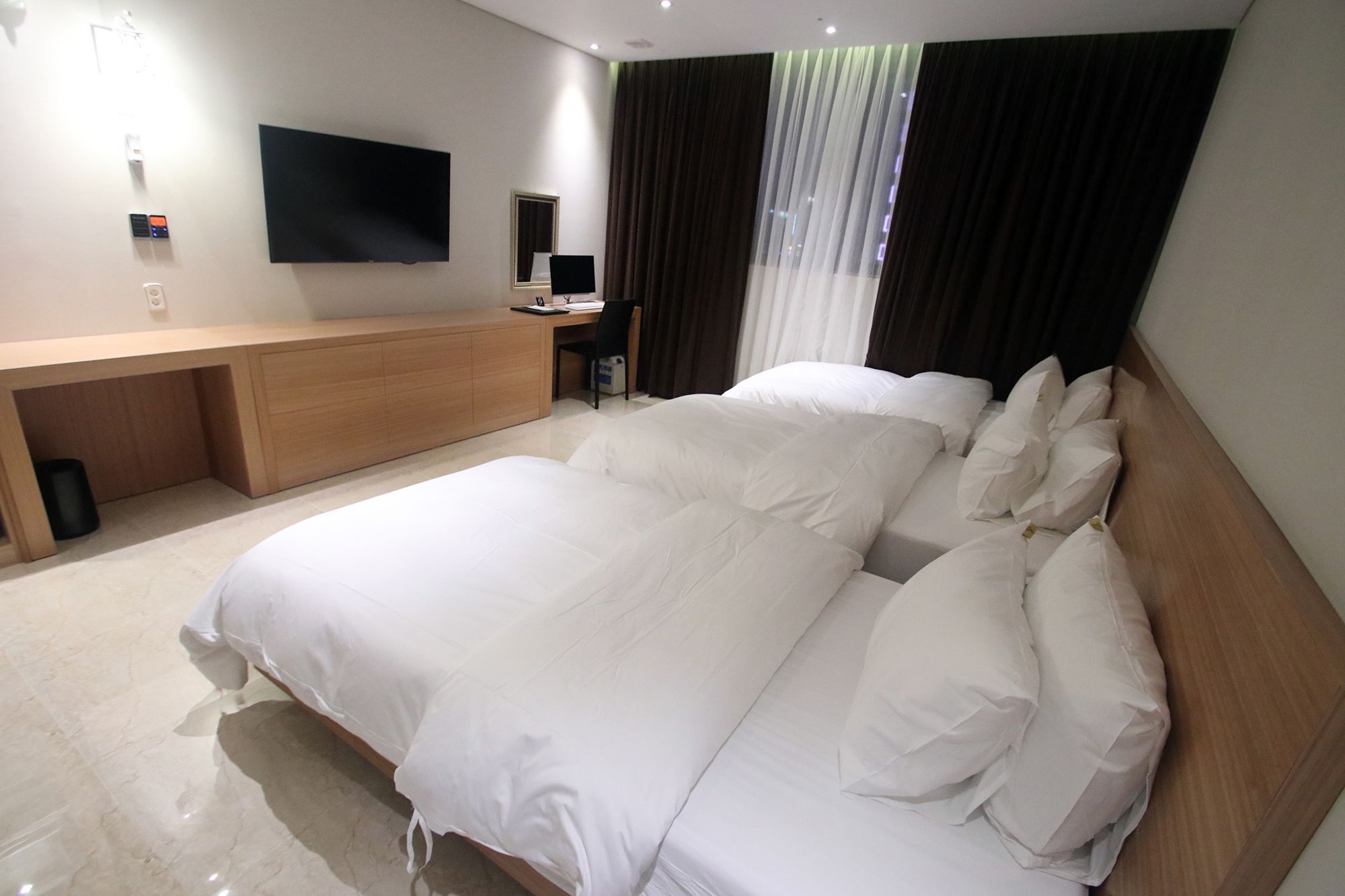 Benikea Hotel Yangsan Exterior foto