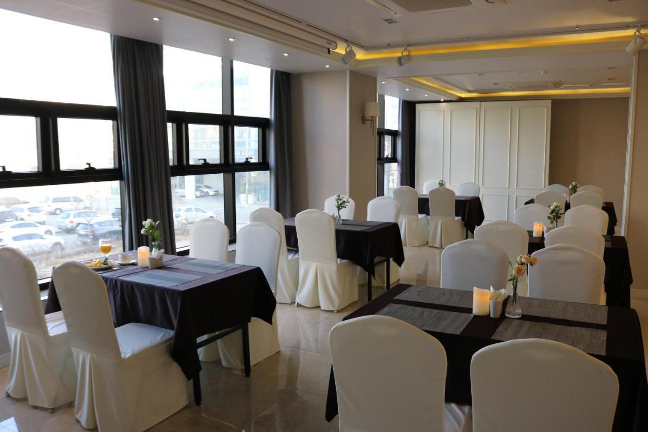 Benikea Hotel Yangsan Exterior foto